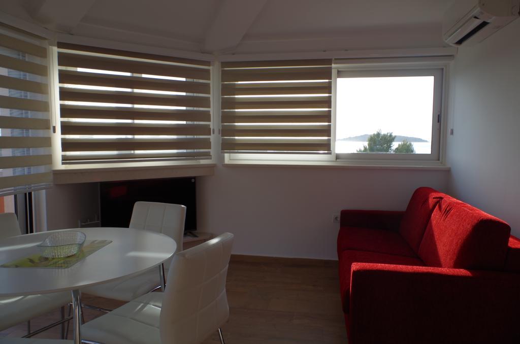 Villa Palas Apartments 2 Rogoznica  Rom bilde